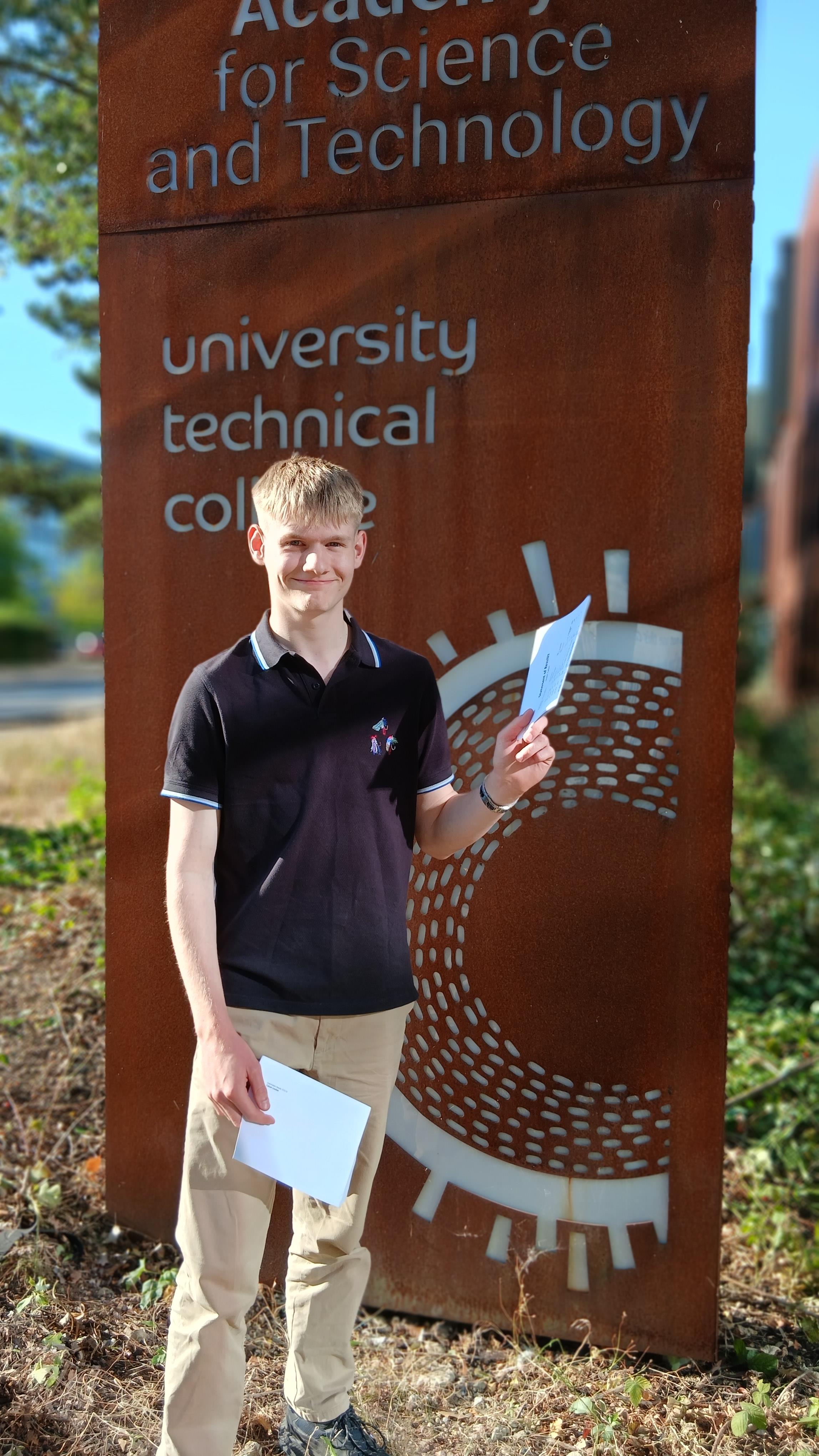 Sixth former at CAST set to study at University of Cambridge